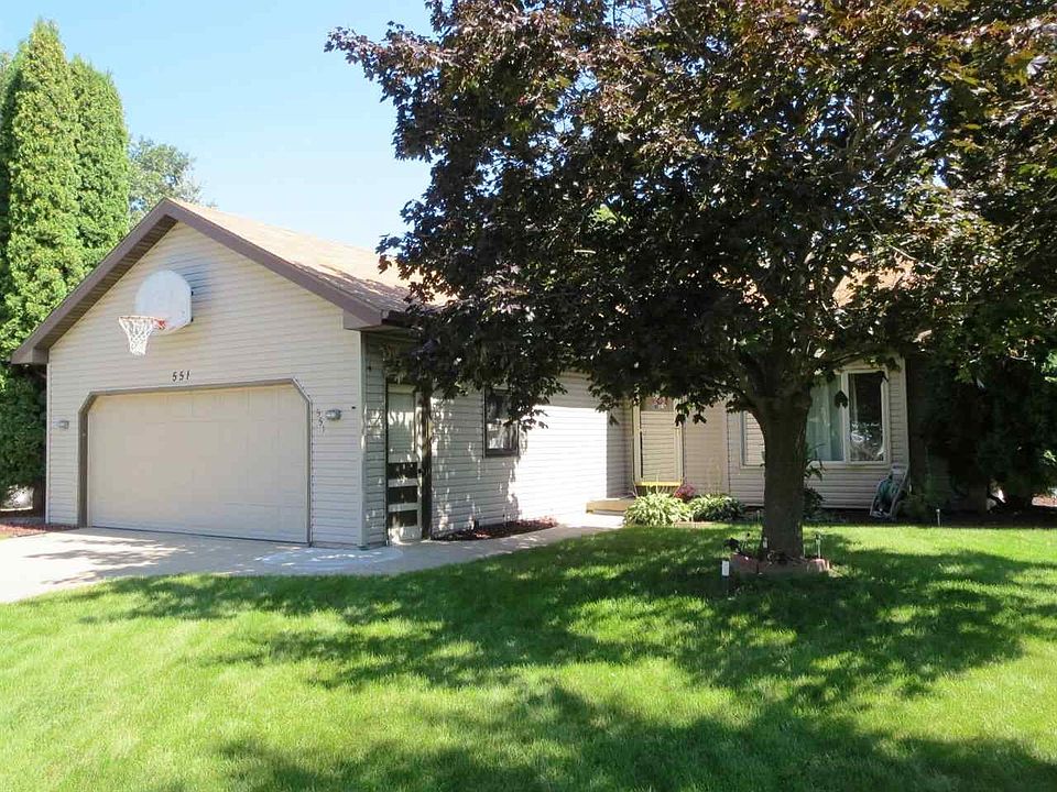 3 Bed Kimberly Ranch with Park Like Yard!