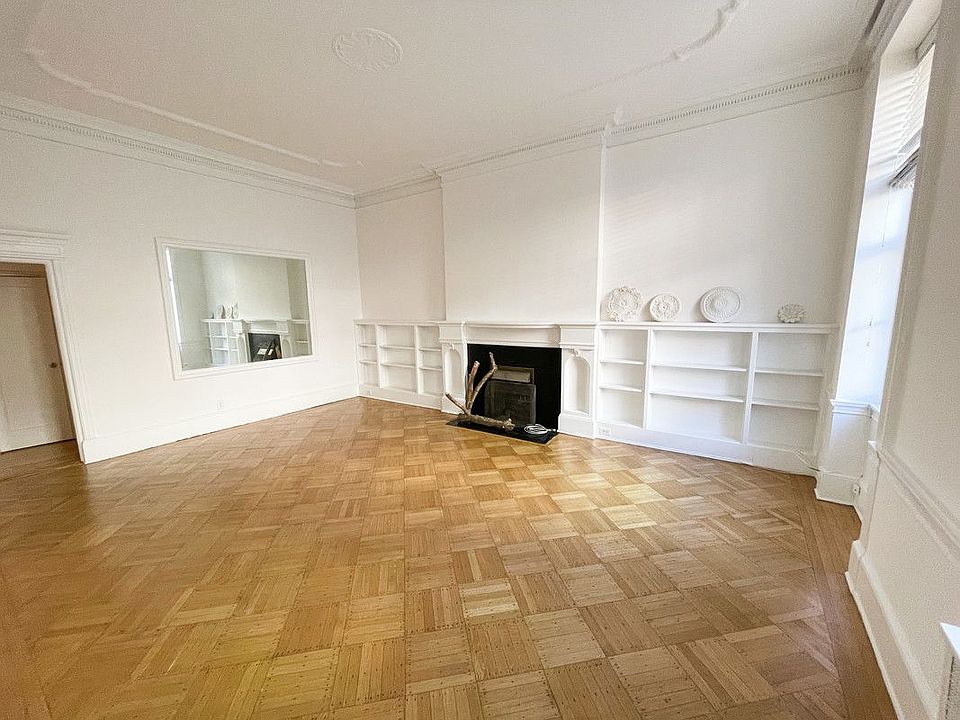 1st image of 40 E 68th St #33