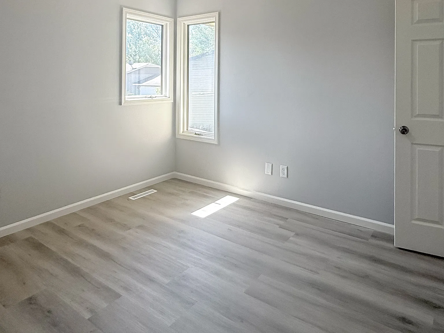 3 bed, 1500 sqft, $2,300 — Photo 4