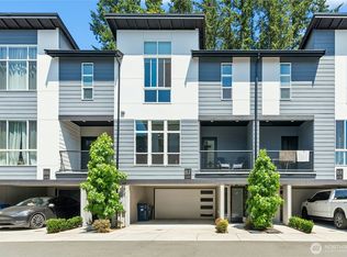13710 Ash Way #B7, Everett, WA 98204
