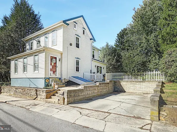 122 Park St, Aspers, PA 17304