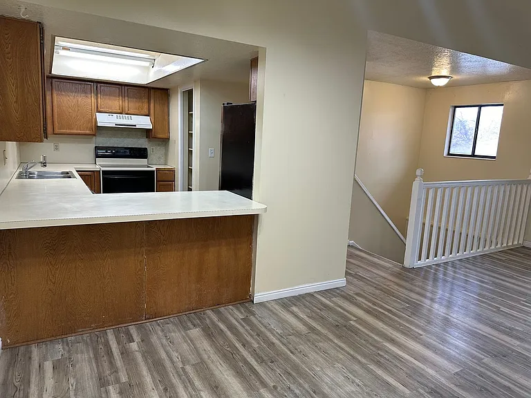 3221 Van Buren Ave #A — Photo 3