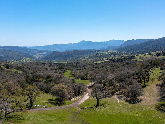 4th image of 39101 E Carmel Valley Rd