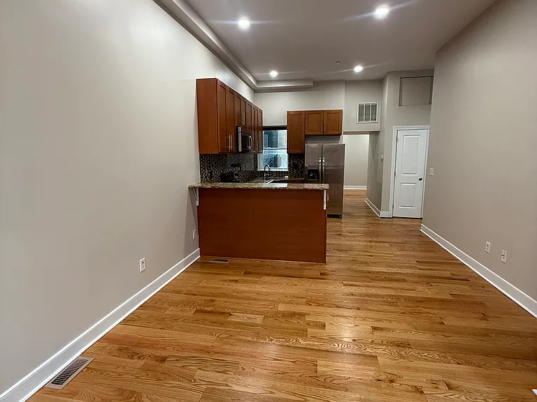 1916 W Girard Ave #1A — Photo 3