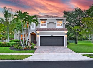 820 SW 171st Ter, Pembroke Pines, FL 33027