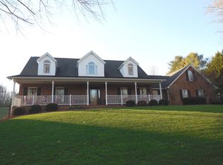 46 Firestone Dr, Stanleytown, VA 24168