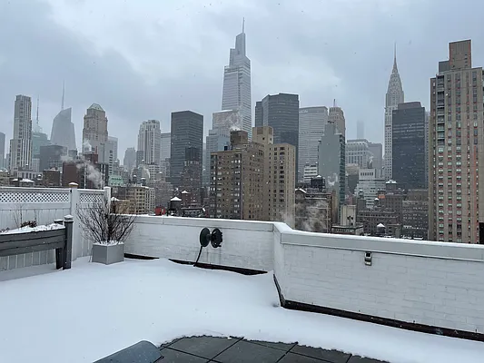 Rented by New York City Moves Team LLC | media 53