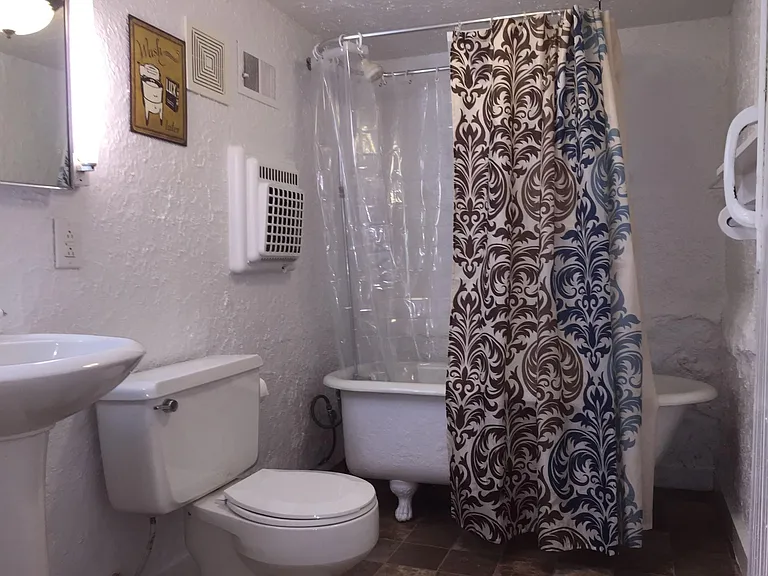 812 Florence Ave #1 — Photo 19