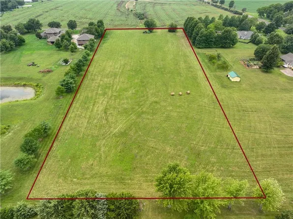 19185 Antioch Rd, Overland Park, KS 66013