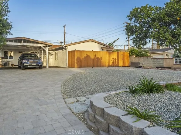 9806 N Beachy Ave, Pacoima, CA 91331