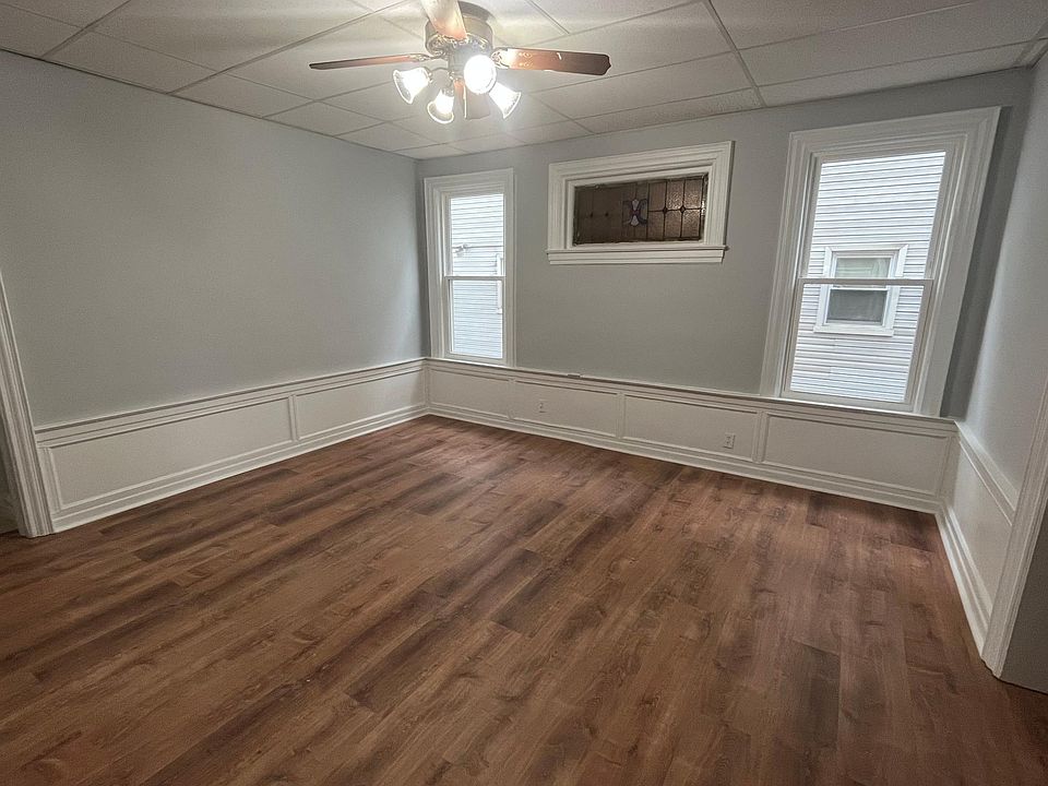2nd image of 366 Chadwick Ave APT 1