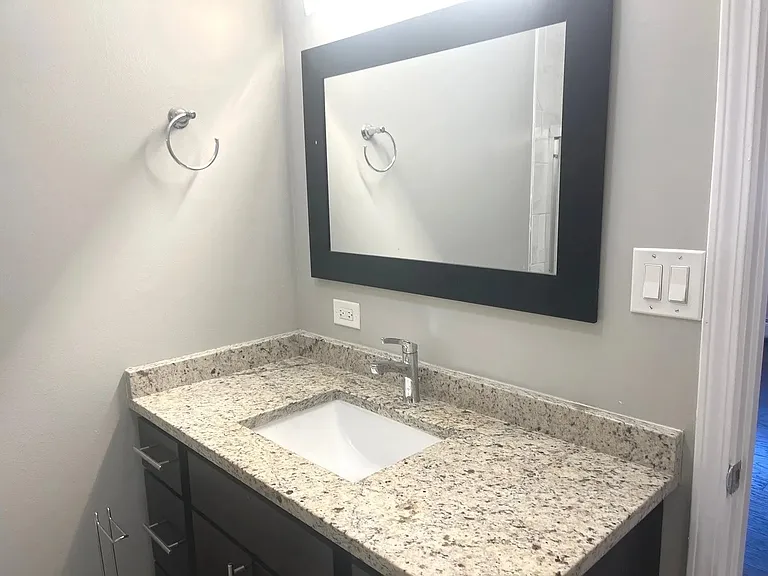 4644 Custer Ave #2N — Photo 8