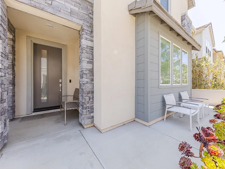 387 Sawbuck — Photo 17