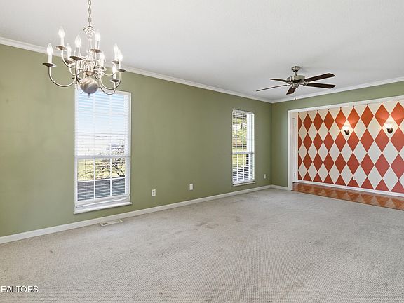 4th image of 1629 Jett Rd