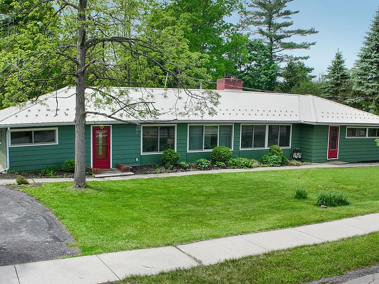 719 Hanshaw Rd #2 — Photo 28
