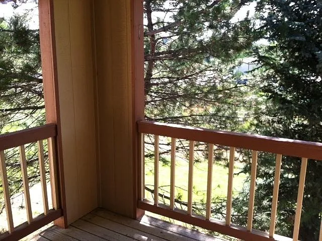 1057 Delta Dr #F — Photo 10