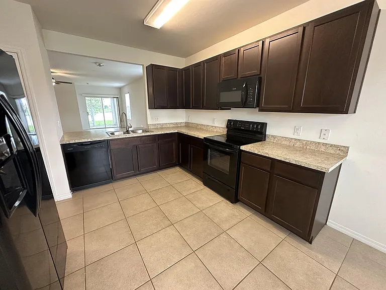 3488 Acapulco Cir — Photo 2