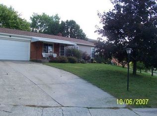 2227 Sunnyland Blvd, Springfield, OH 45506