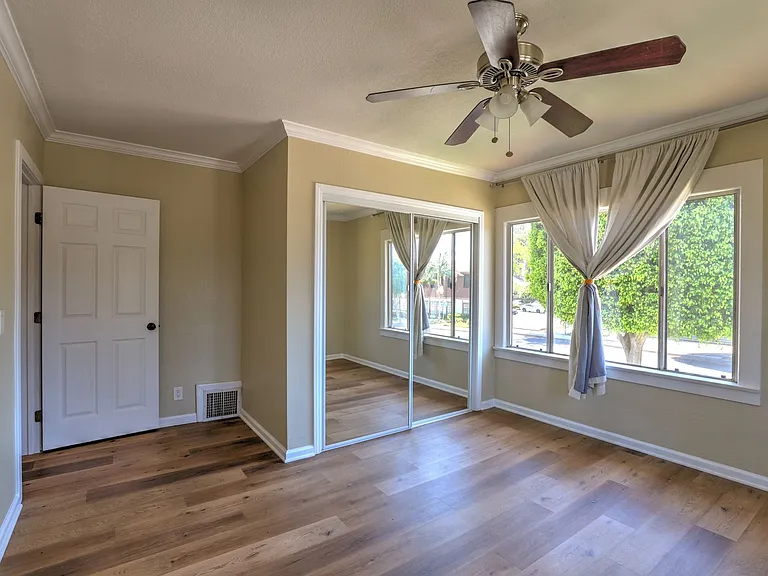 811 E Chapman Ave — Photo 19