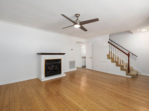 5th image of 2274 Cheshire Dr