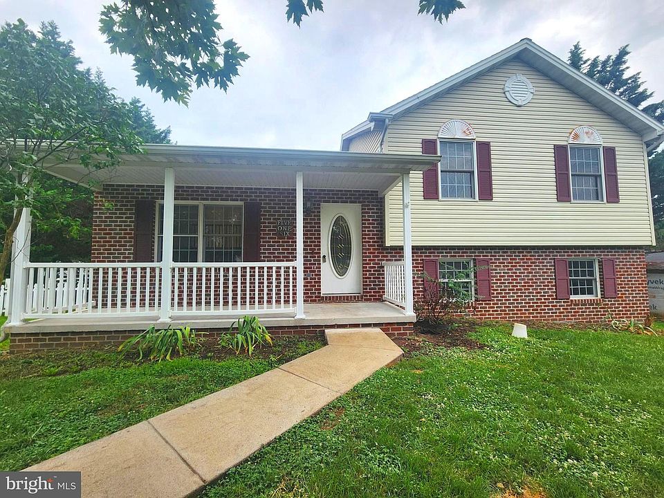 1st image of 516 Lexington Way