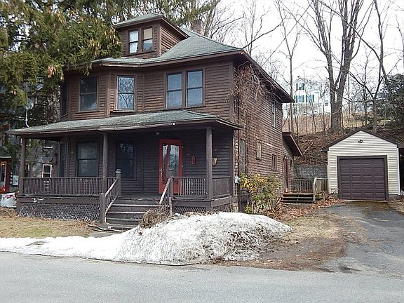 2nd image of 82 Beacon St