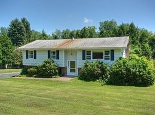 4 Meadowview Ln, Somers, NY 10589