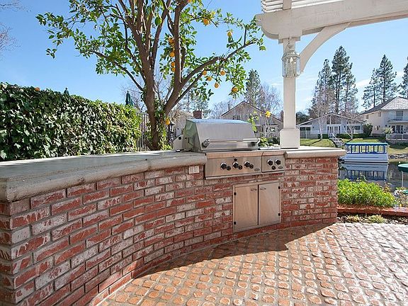 Built-in BBQ