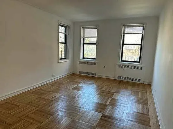 98-50 67th Avenue image 6 of 11