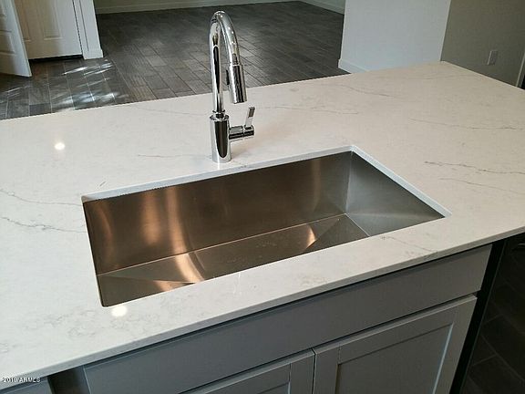 4th image of 2738 S Voyager Dr
