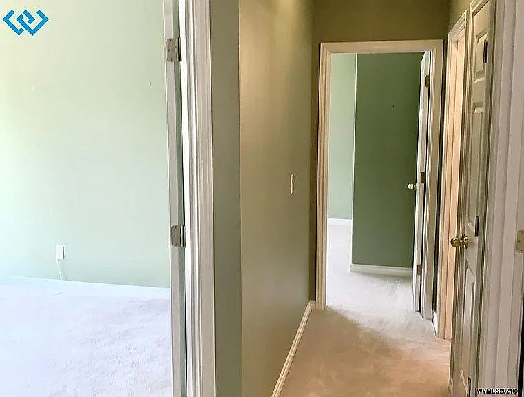 4682 NW Rosemarie Pl — Photo 4