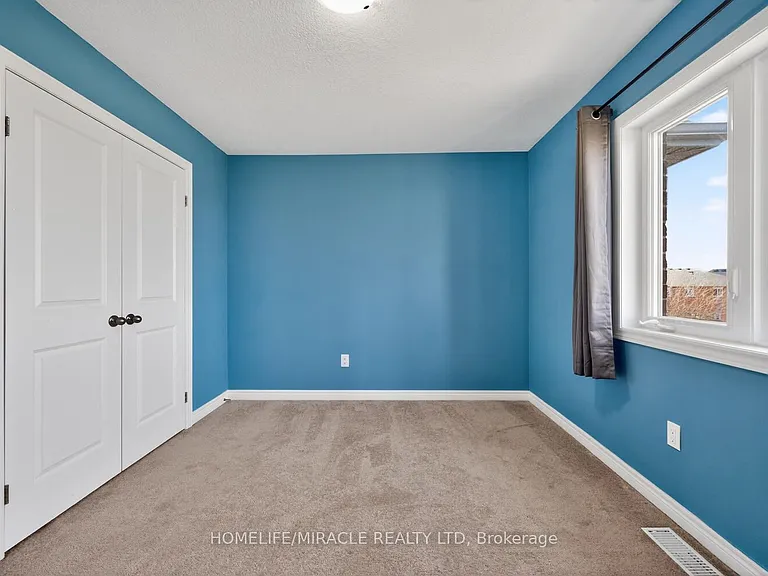 23 Pinot Cres #UPPER — Photo 35