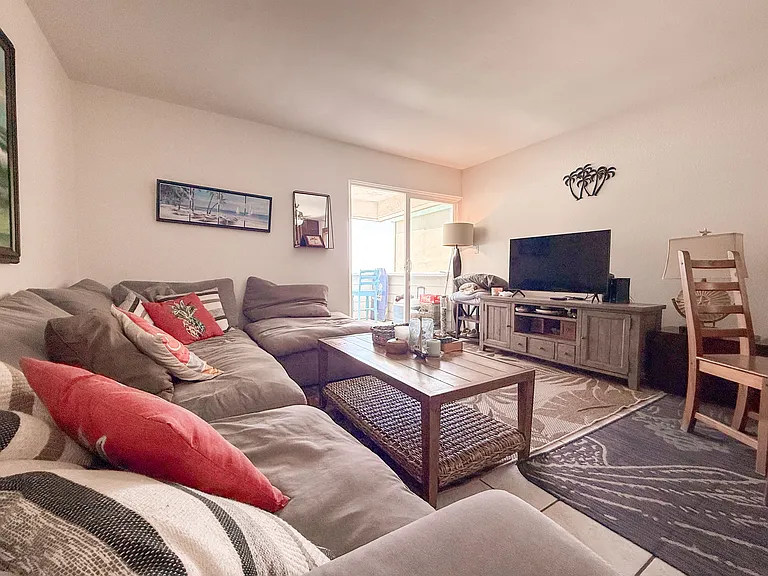 3355 Ocean Front Walk #F — Photo 6