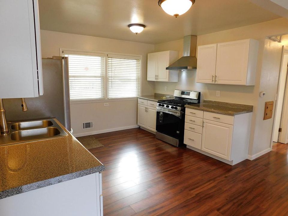 1st image of 8223 W Glen Ave