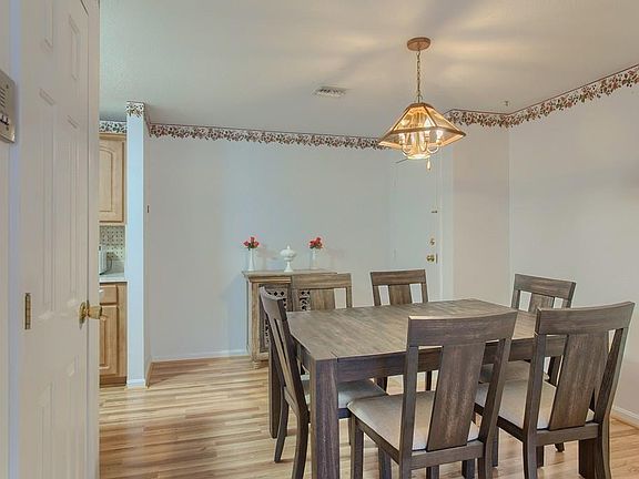 4th image of 11 Bourbon St APT 41