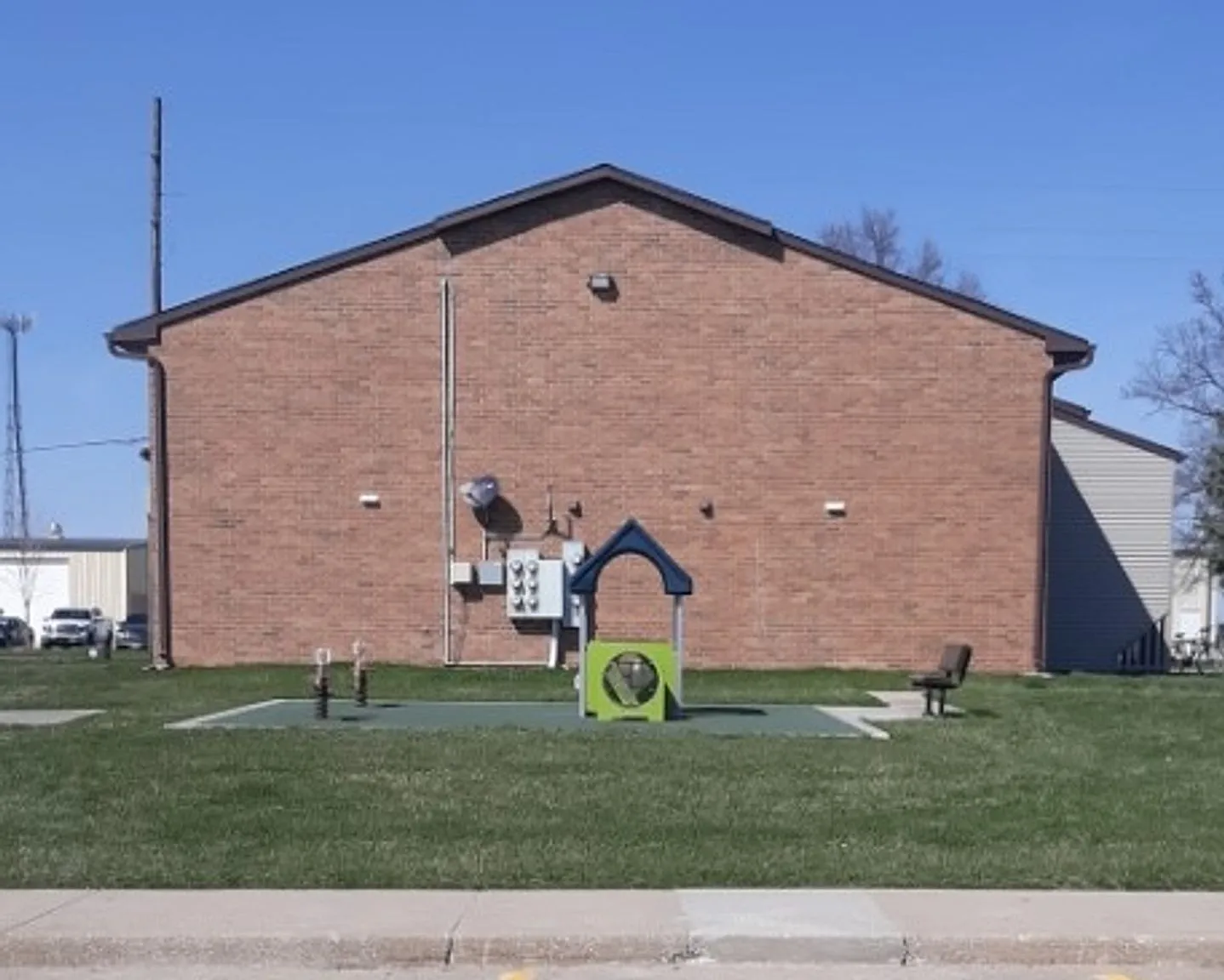 Indianola Park Apartments — Photo 4
