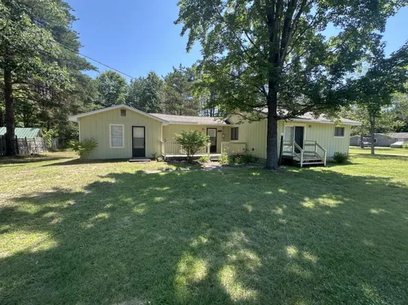 9905 Big Pine St, Atlanta, MI 49709