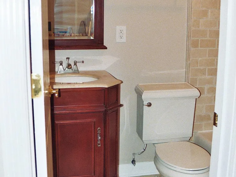 13 Elizabeth St #B — Photo 7