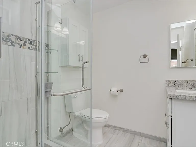 214 Palmer St #B — Photo 17