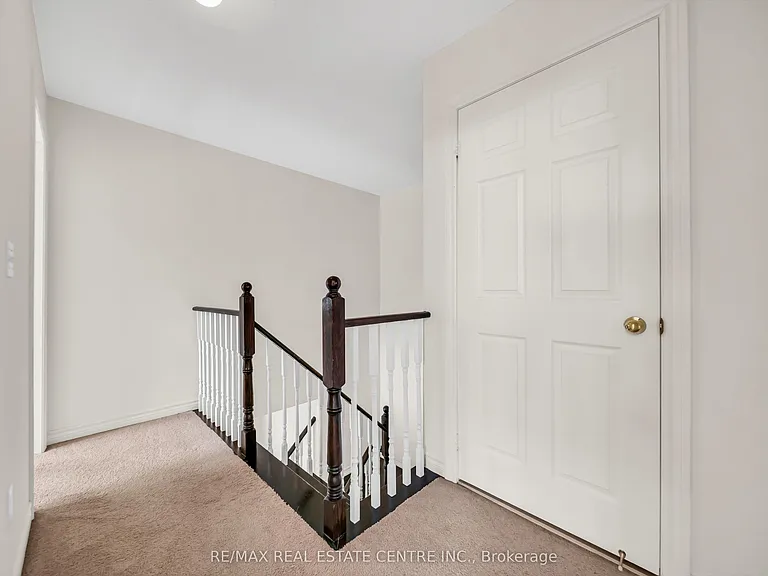 4215 Cole Cres — Photo 30