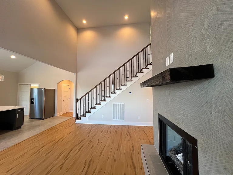 281 Bluebell Dr — Photo 10