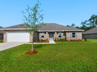 158 Bentgrass Rd S, Freeport, FL 32439