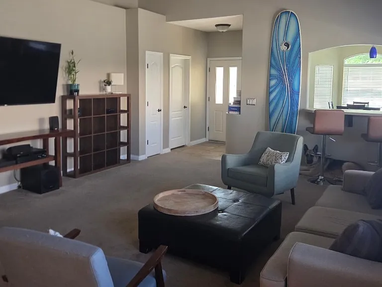 1018 Cutter St — Photo 6