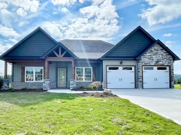 1275 Orchard View Ln, Piney Flats, TN 37686