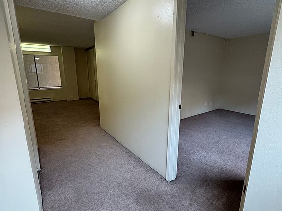 4th image of 4135 11th Ave NE #1007