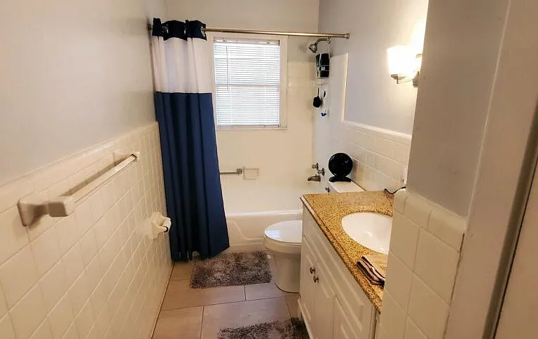 721 Gentian Dr — Photo 3