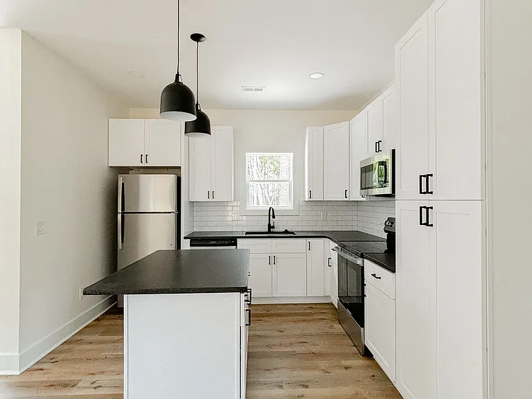 3907 Park Ave #A — Photo 6