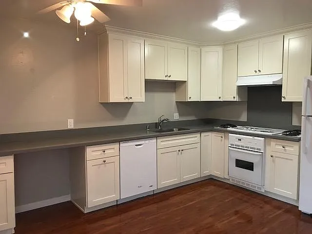 908 Gretchen Ln #908 — Photo 2