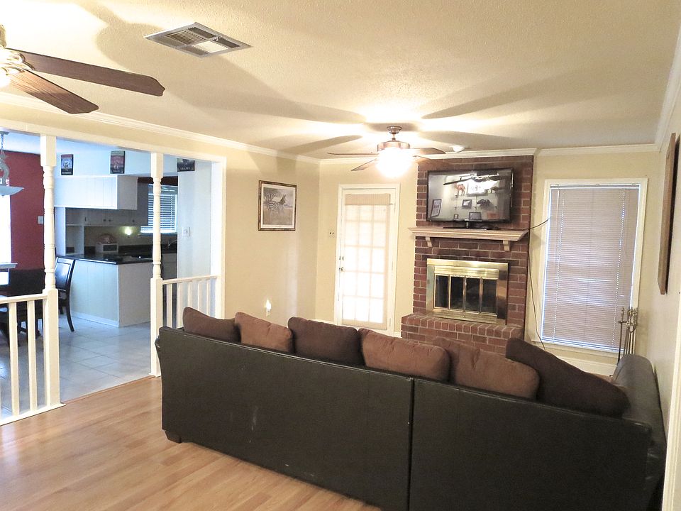 2nd image of 4233 Rhone Dr