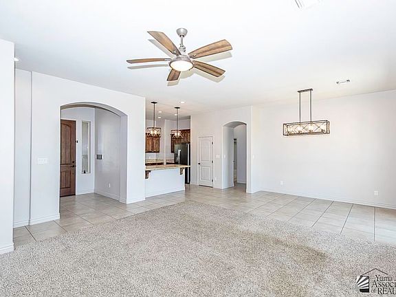 4th image of 10254 E 39th Ln